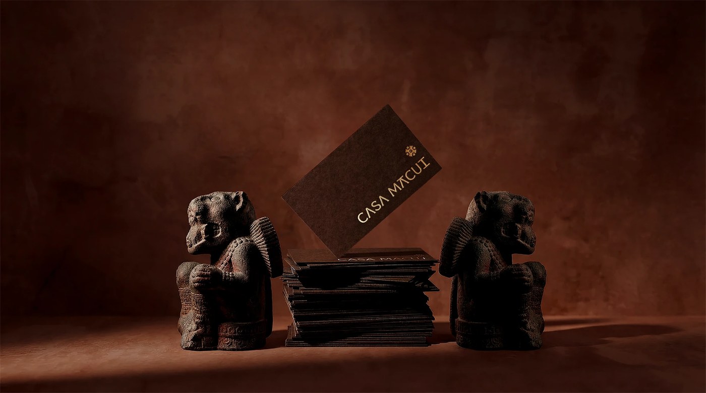 Casa Macui Mexican knife brand identity — copper-toned serif wordmark on near-black background