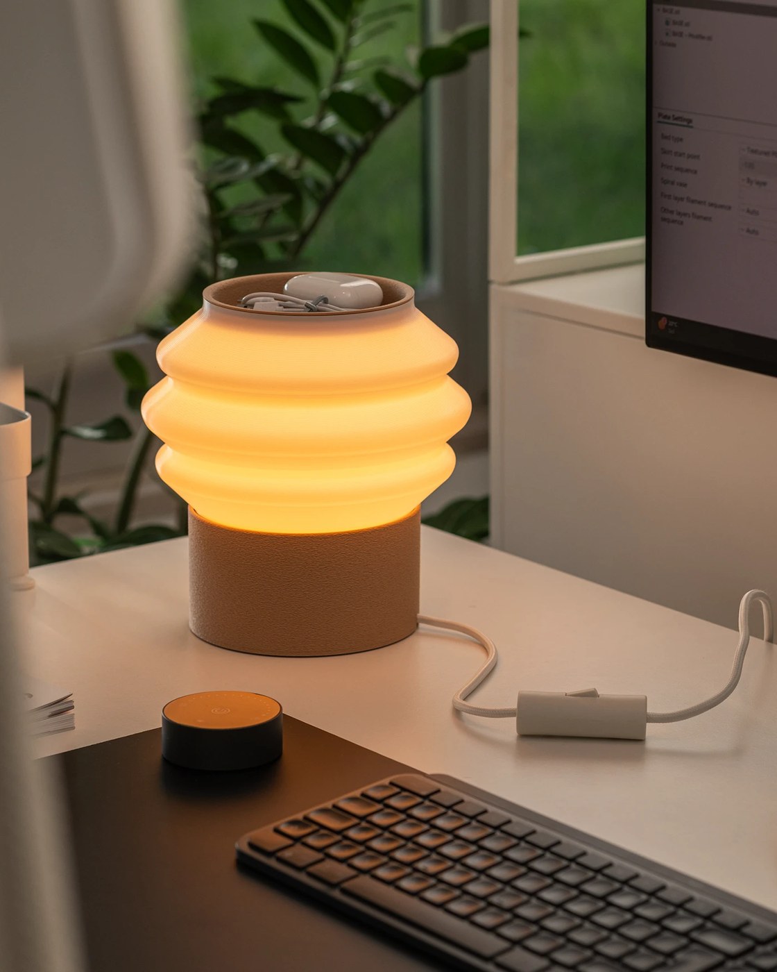 3D printed lamp Drop Light by Teixeira Design Studio in recycled PLA